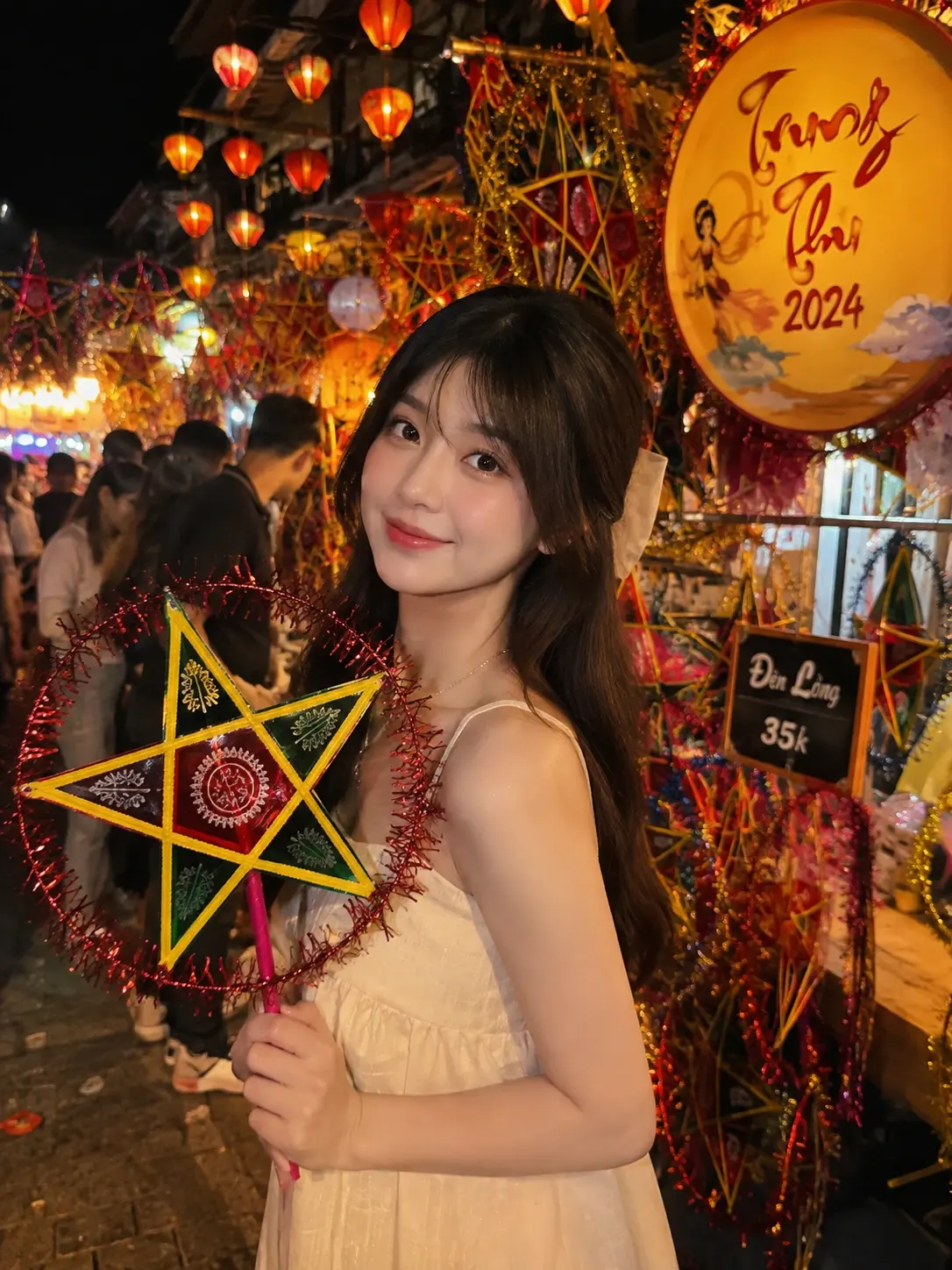 Dáng chụp Tết Trung Thu